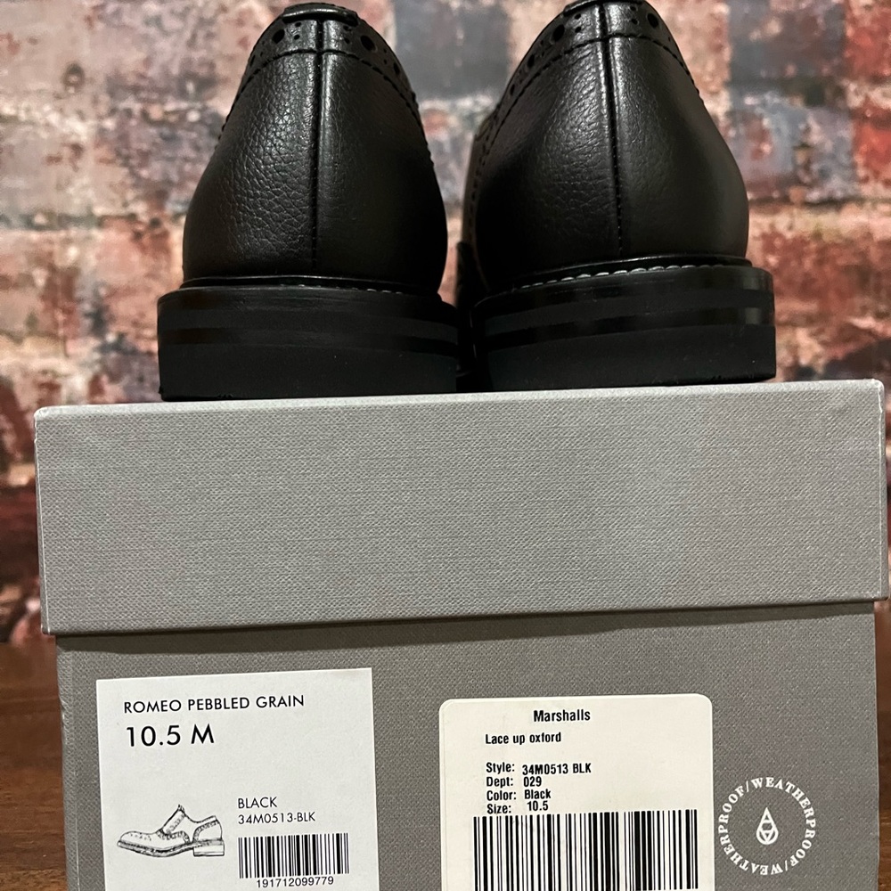 NEW Aquatalia and Men's Black Leather Slip On Dress Shoes Amazing quality. - Picture 7 of 8